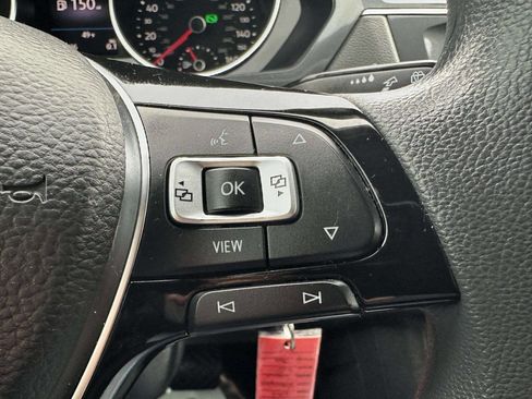 Used 2019 Volkswagen Tiguan S image 22