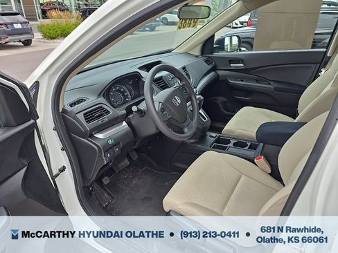 Used 2016 Honda CR-V LX image 3