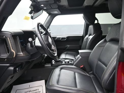 Certified 2025 Ford Bronco Badlands AWD/4WD image 9