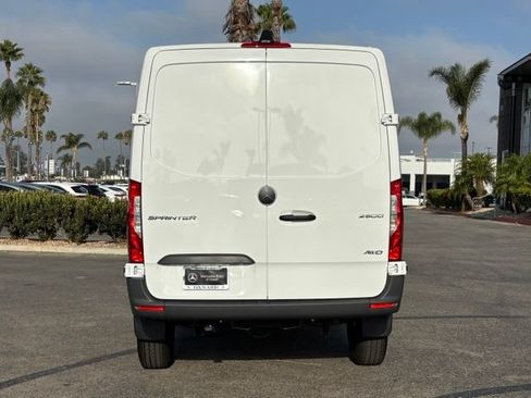 Used 2026 Mercedes-Benz Sprinter 2500 image 4