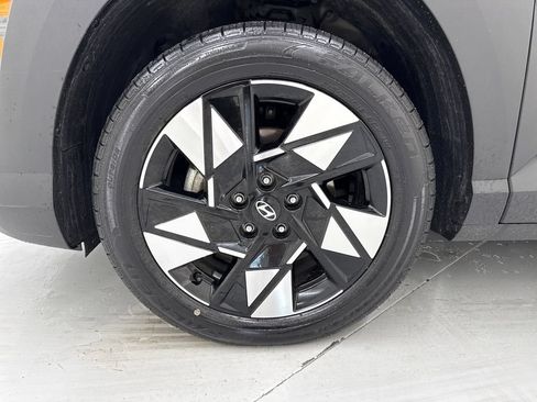 Used 2024 Hyundai Kona SEL w/ Convenience Package FWD image 11