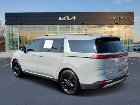 Used 2023 Kia Carnival SX Prestige FWD image 3