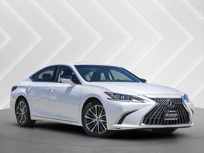 Used 2023 Lexus ES 300h w/ Premium Package