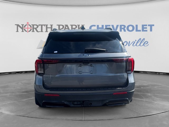 Used 2025 Ford Explorer ST-Line w/ Premium Package RWD image 4
