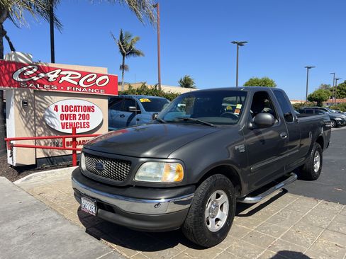 Used 2002 Ford F150 King Ranch image 4