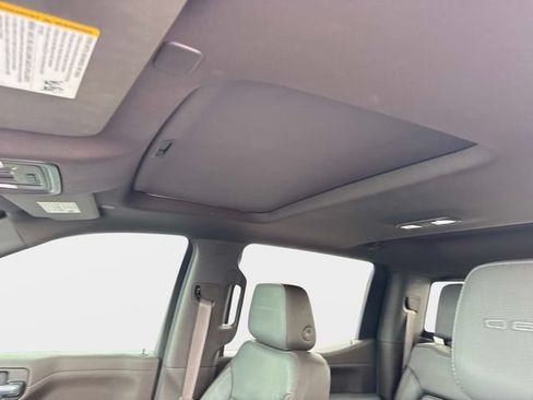 Used 2020 GMC Sierra 1500 Denali w/ Denali Ultimate Package AWD/4WD image 18
