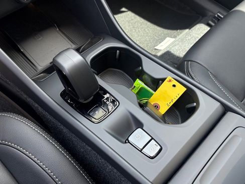 New 2026 Volvo XC40 B4 Core w/ Protection Package Premier image 12