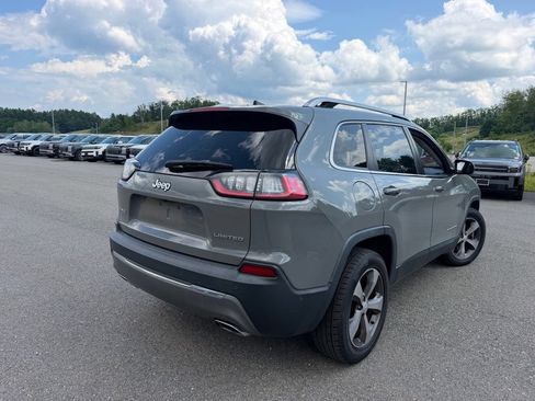 Used 2019 Jeep Cherokee Limited w/ Luxury Group AWD/4WD image 3