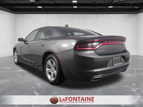 Certified 2023 Dodge Charger SXT image 3