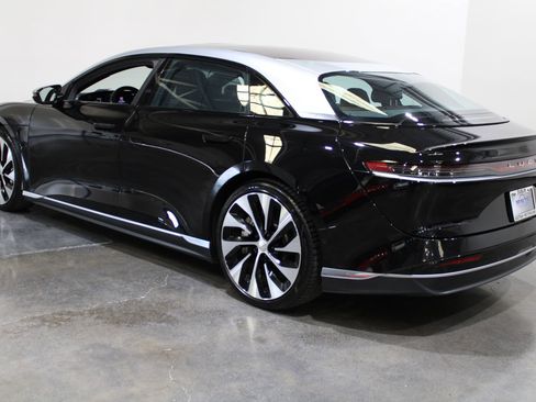 Used 2022 Lucid Air Grand Touring image 9