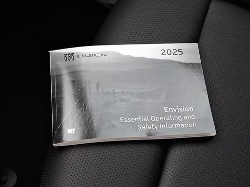 Certified 2025 Buick Envision Preferred image 27