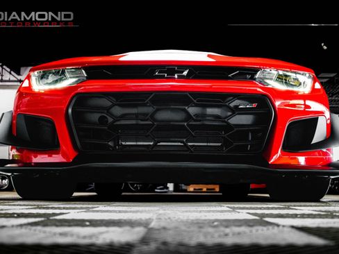 Used 2021 Chevrolet Camaro ZL1 RWD image 84