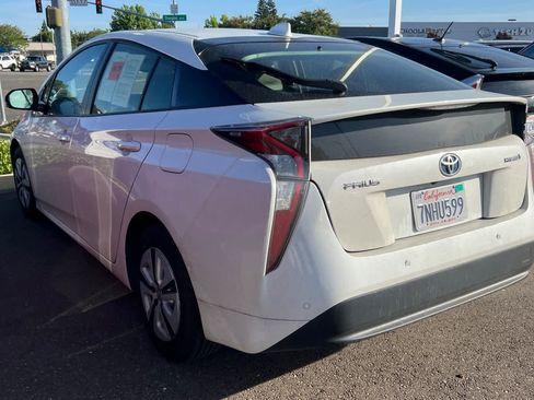 Certified 2016 Toyota Prius Four w/ Advanced Technology Package FWD image 6