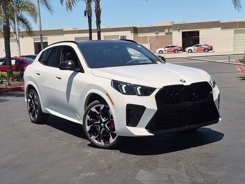 New 2026 BMW X2 xDrive28i w/ M Sport Package AWD/4WD image 2