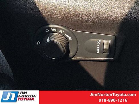 Used 2025 Jeep Compass Sport AWD/4WD image 23