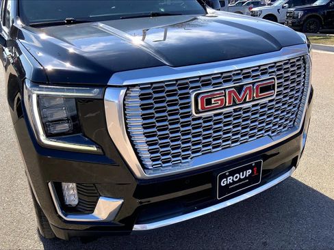 Used 2022 GMC Yukon Denali image 30