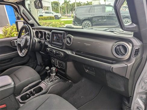 Used 2020 Jeep Wrangler Unlimited Sahara w/ Safety Group image 15