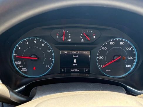 Used 2019 Chevrolet Equinox LS FWD image 17