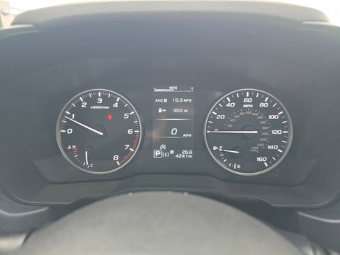 Used 2025 Subaru Forester Limited image 30