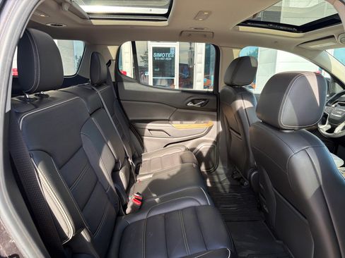 Used 2018 GMC Acadia Denali w/ Technology Package AWD/4WD image 31