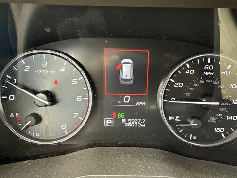 Used 2024 Subaru Ascent Limited w/ Technology Package AWD/4WD image 19