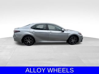 Used 2024 Toyota Camry SE video 3