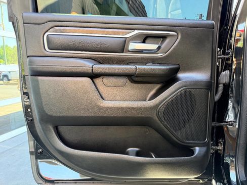 Used 2022 RAM 1500 Big Horn AWD/4WD image 33