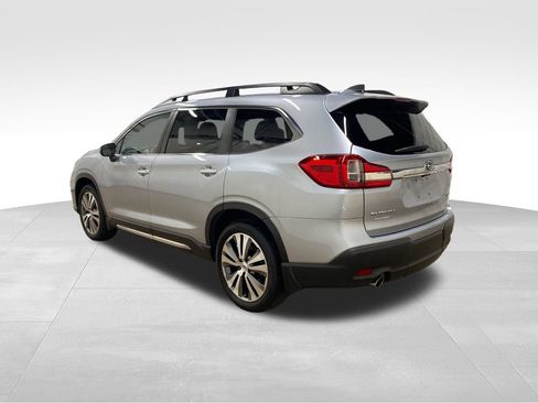 Used 2022 Subaru Ascent Touring AWD/4WD image 2