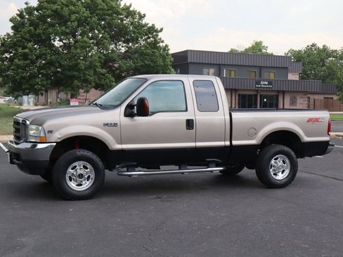 Used 2003 Ford F250 XL AWD/4WD image 10