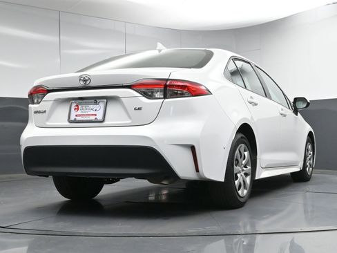 Certified 2023 Toyota Corolla LE image 27