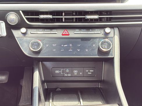 Used 2025 Hyundai Sonata SEL FWD image 23