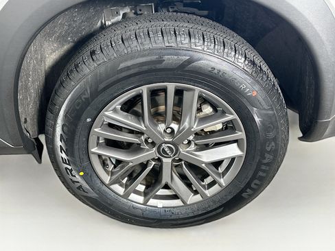 Used 2024 Nissan Rogue S AWD/4WD image 11