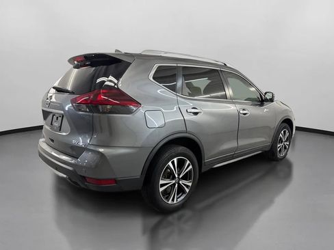 Used 2020 Nissan Rogue SV w/ Premium Package AWD/4WD image 10