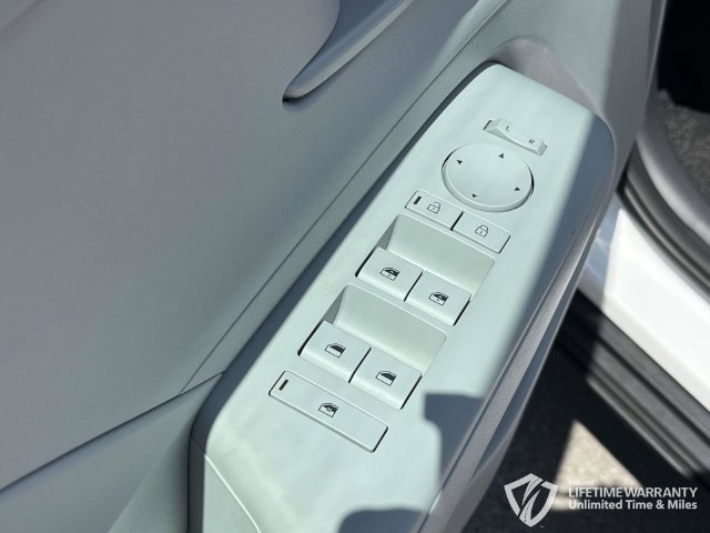 New 2027 Hyundai Kona SEL Sport AWD/4WD image 12