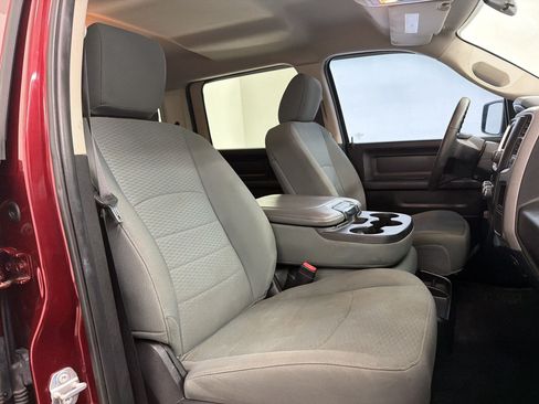 Used 2017 RAM 1500 Express RWD image 20