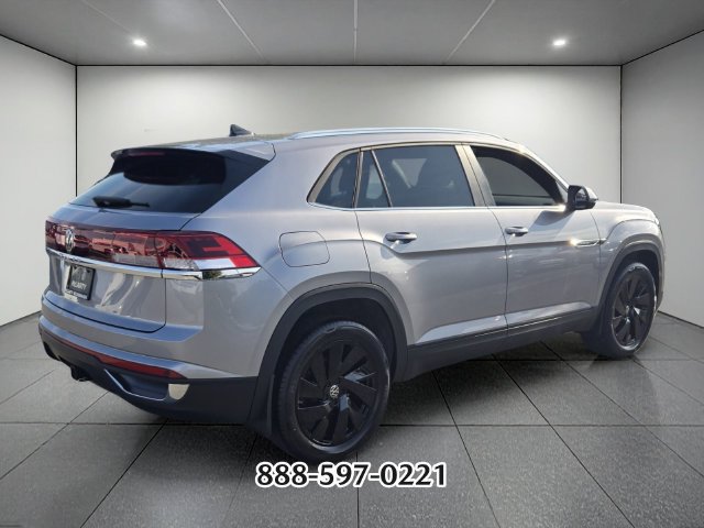 Used 2026 Volkswagen Atlas Cross Sport SE FWD image 5