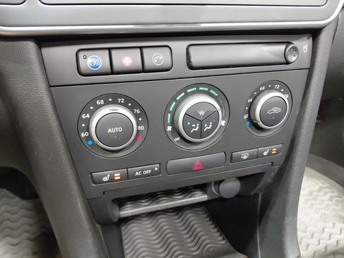Used 2010 Saab 9-3 2.0T FWD image 26