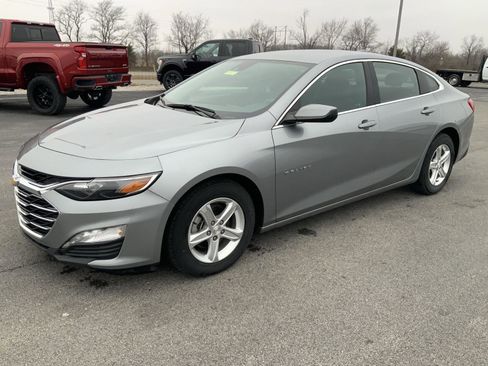 Used 2024 Chevrolet Malibu LT FWD image 4
