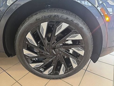 Used 2024 Lincoln Nautilus Reserve w/ Equipment Group 202A AWD/4WD image 48