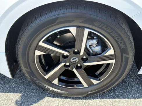 Certified 2025 Nissan Sentra SV w/ All-Weather Package FWD image 14