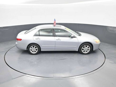 Used 2004 Honda Accord EX image 32