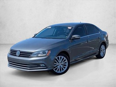 Used 2016 Volkswagen Jetta SEL w/ Lighting Package