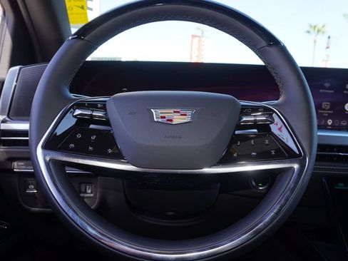 Used 2026 Cadillac Escalade Luxury RWD image 26