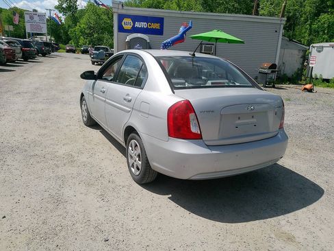 Used 2009 Hyundai Accent GLS w/ Popular Equipment Pkg 5 FWD image 17