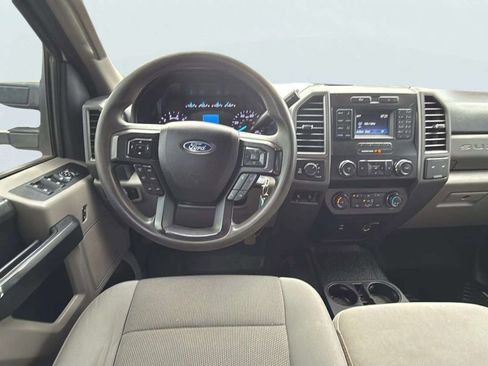 Used 2019 Ford F250 XL w/ Power Equipment Group image 11