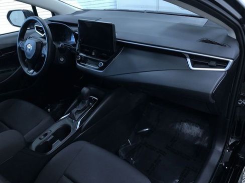 Certified 2025 Toyota Corolla LE image 23