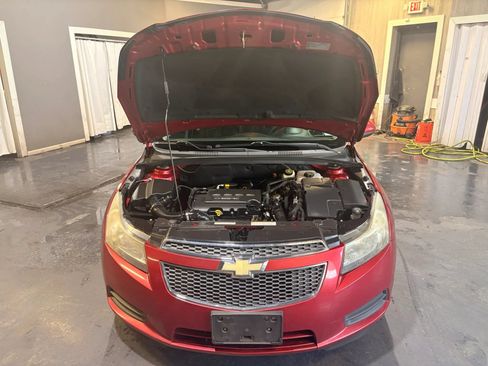 Used 2011 Chevrolet Cruze LT FWD image 23