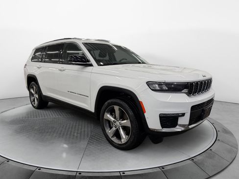 Used 2021 Jeep Grand Cherokee L Limited w/ Luxury Tech Group II image 4
