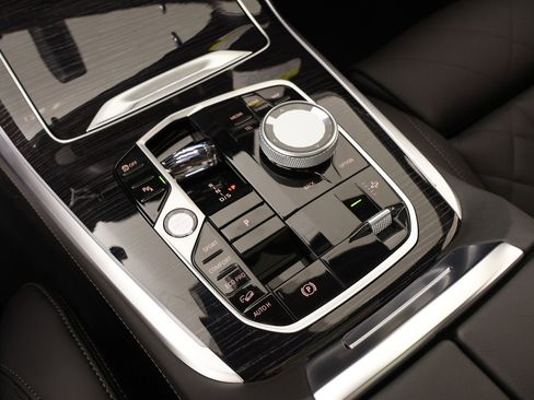 New 2026 BMW X7 xDrive40i w/ M Sport Package image 8