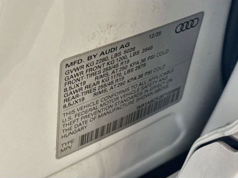 Certified 2026 Audi Q3 quattro 2.0T AWD/4WD image 33